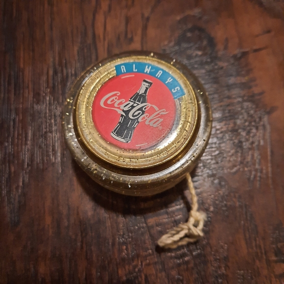 coca cola galaxy yoyo